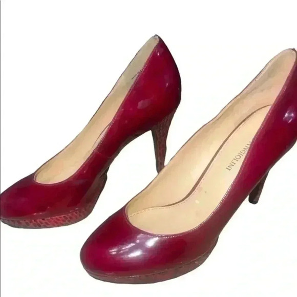 Enzo Angiolini Deep Red Pumps - Picture 1 of 9